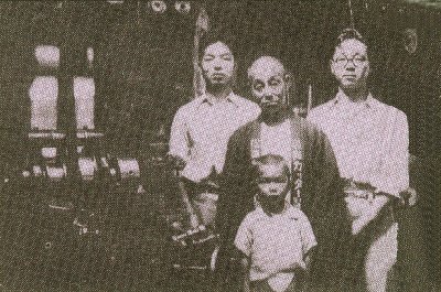 2代目社長松岡貞雄、幼少時代の写真